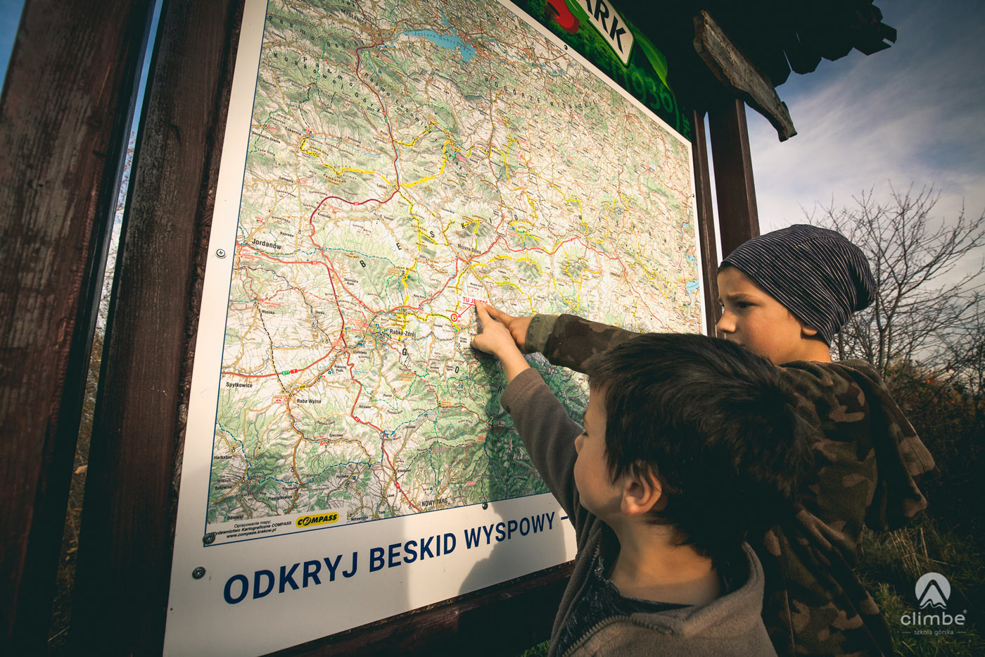 Tymon i Tobiasz na Potaczkowej. Korona Beskidu Wyspowego